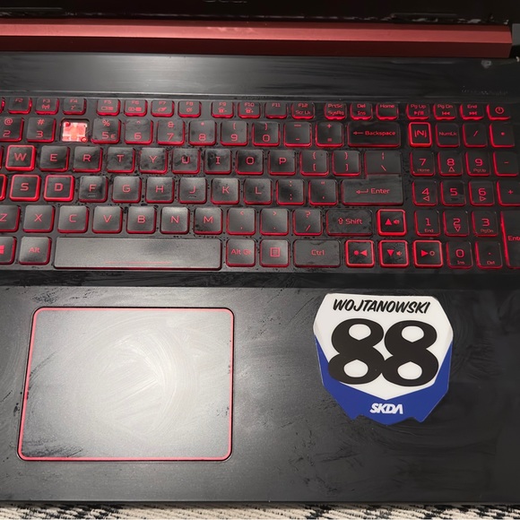 Acer nitro gaming lapto - Picture 3 of 4